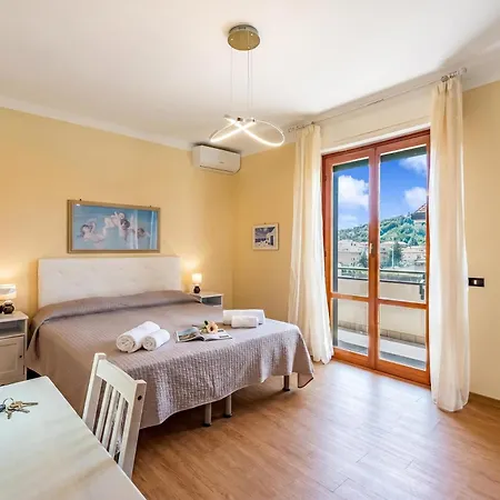 Apartmán Il Forte - Apartment With Balcony - Happy Rentals